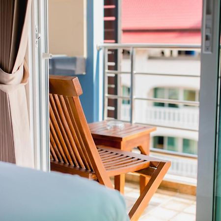 Aim House Hotel Patong ภายนอก รูปภาพ