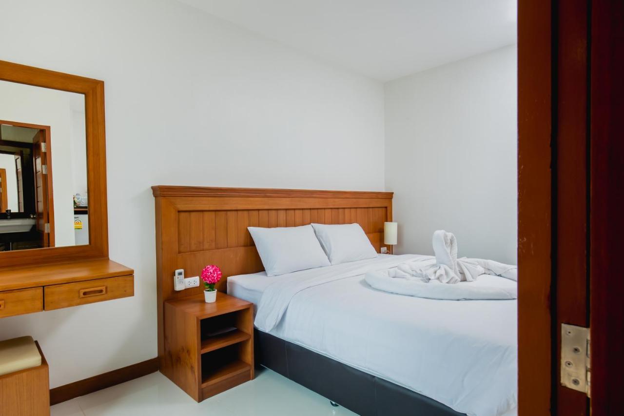 Aim House Hotel Patong ภายนอก รูปภาพ
